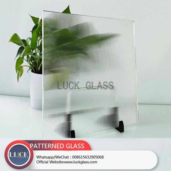 Various design patterned glass bathroom glass