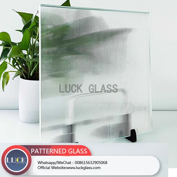 Pattern laminated glass from the LUCK glass industry can be used for partitions, curtain walls, hotel reception, etc.