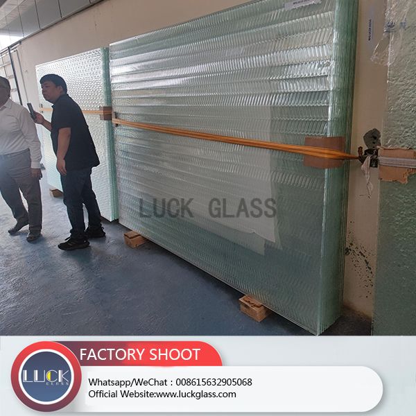 4mm Clear Patterned Glass Pattern Manufacturer Figure Fluted Ribbed Price Texture Decorative Toughened Panels Sheets Moru Glass