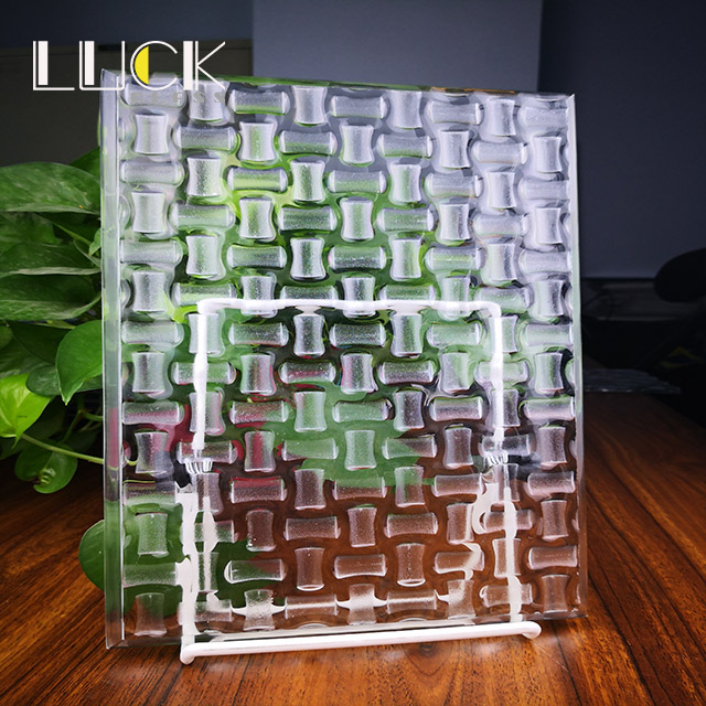 High quality 8mm Cast glass, ISO certified
